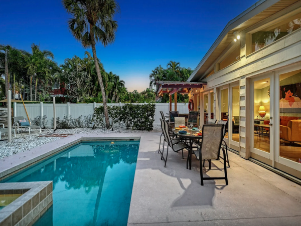 Luxury Lido Key Vacation Home -Private Pool & Beach Access